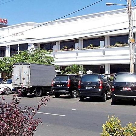 Hotel Santosa Malang Exterior photo